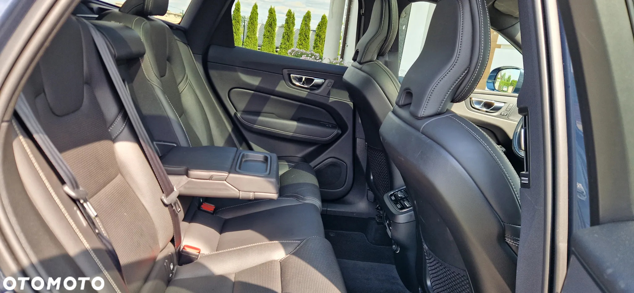Volvo XC 60 B4 D AWD Geartronic Inscription - 36