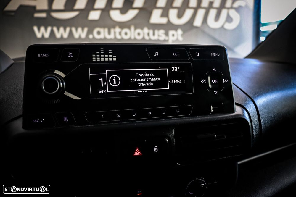 Peugeot Partner 1.5 BlueHDi Premium Longa - 11