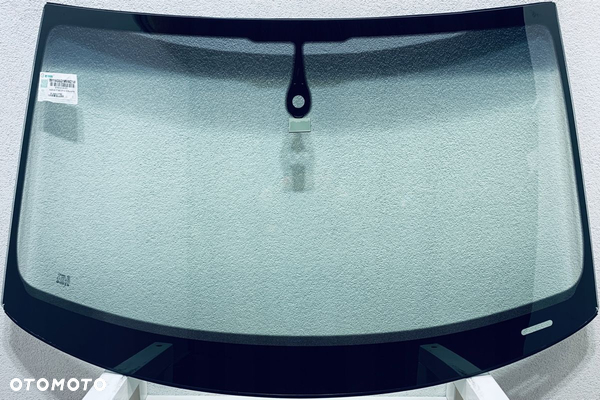 Szyba czołowa AUDI A6 C7 2012-2018 SENSOR DESZCZU/ZMIERZCHU