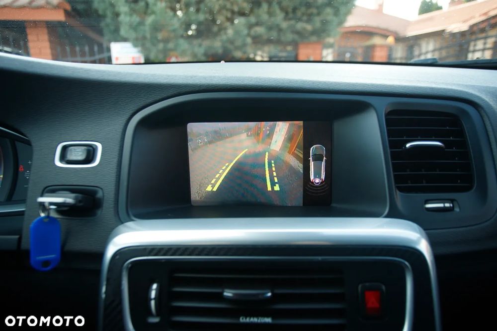 Volvo V60 D3 Summum - 22