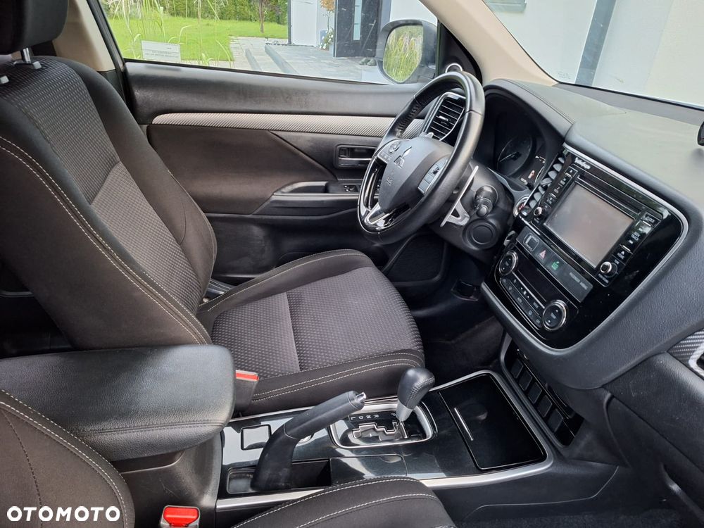 Mitsubishi Outlander 2.0 Intense + SDA 4WD CVT - 7