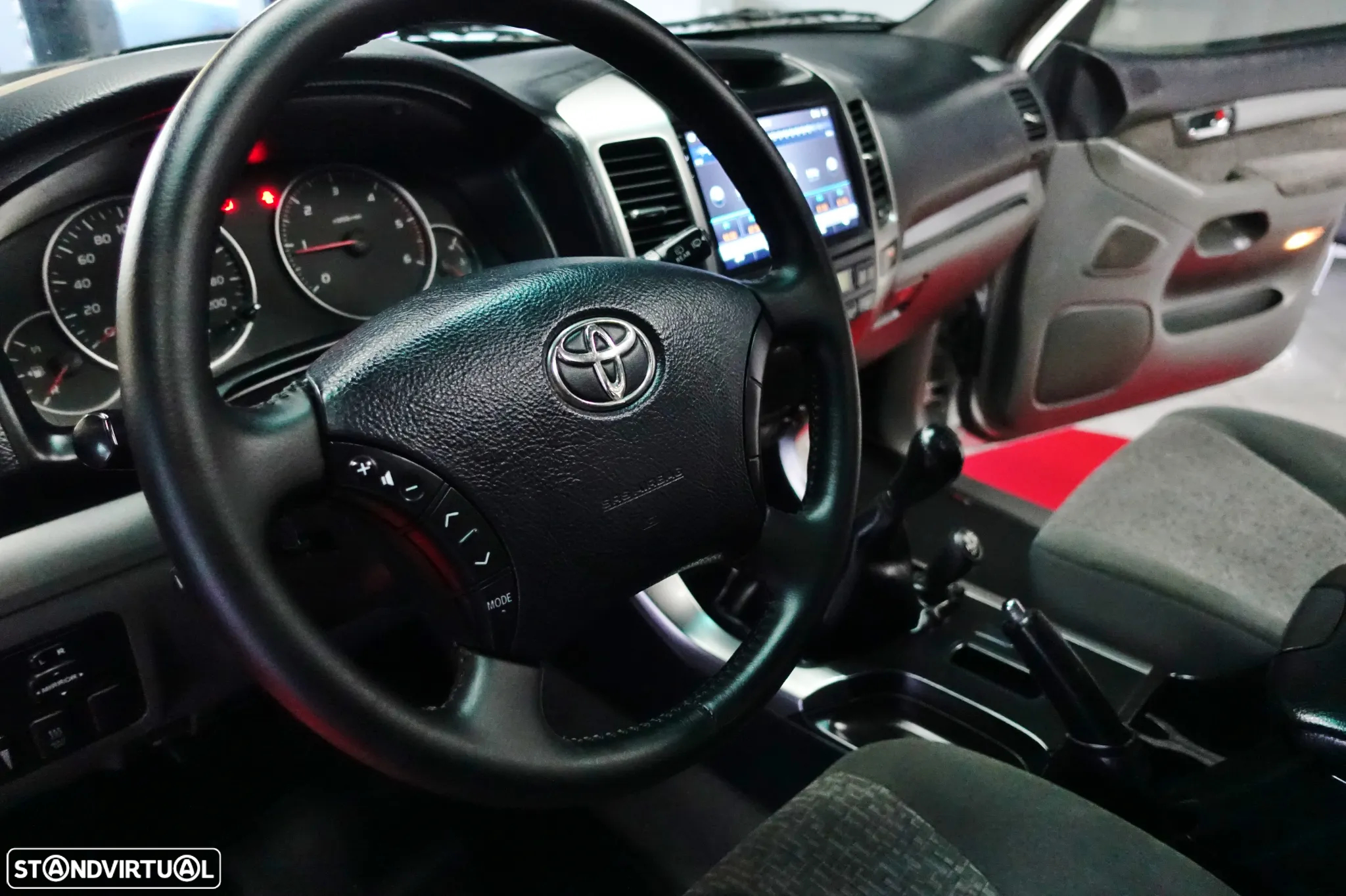 Toyota Land Cruiser 3.0 D-4D Std TA - 41