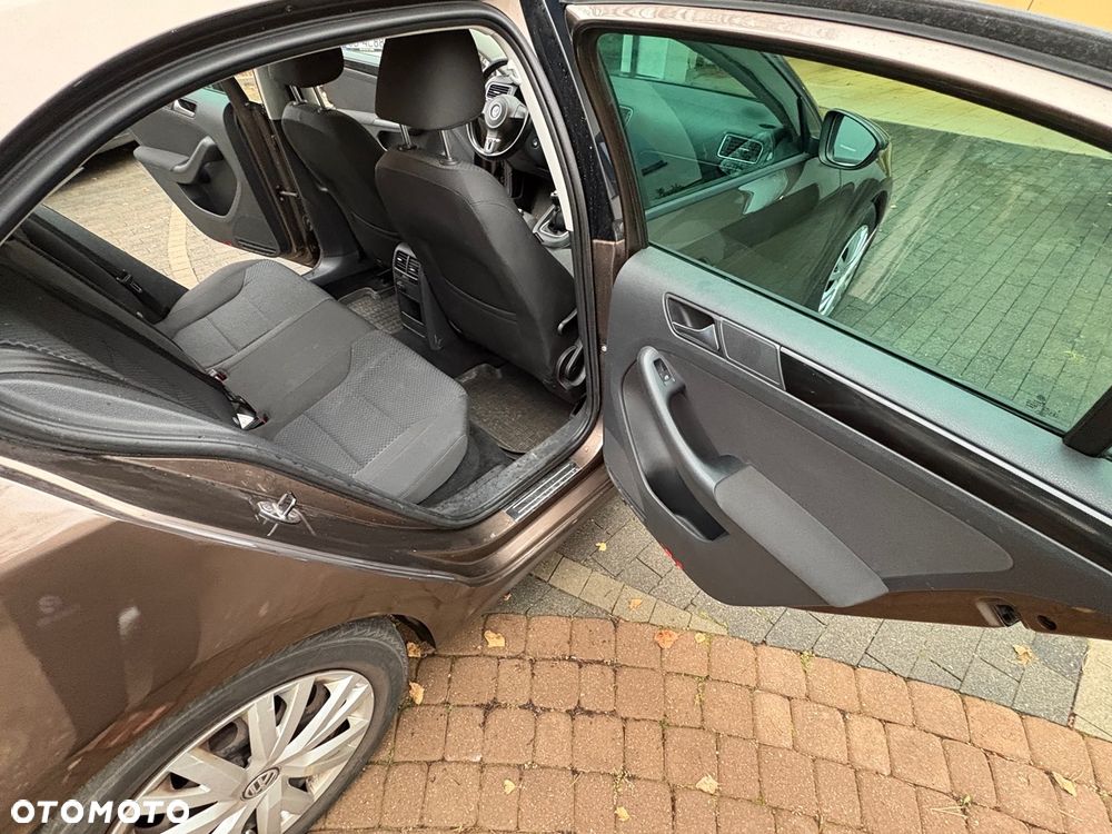 Volkswagen Jetta 1.4 TSI Comfortline - 29