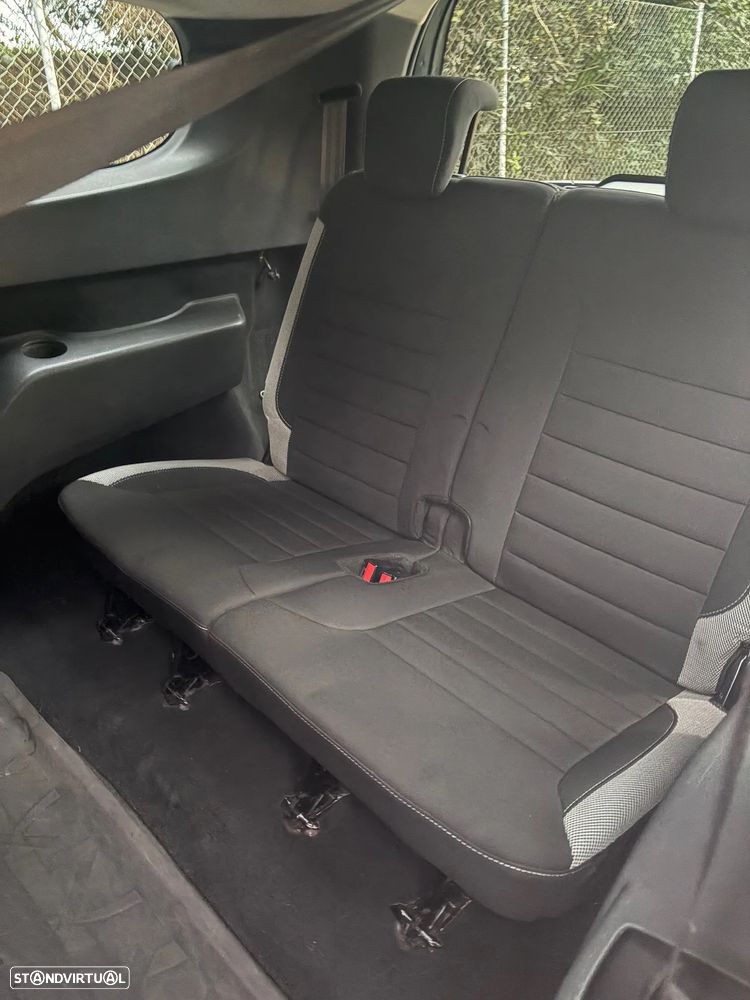 Dacia Lodgy 1.5 Blue dCi Comfort 7L - 5