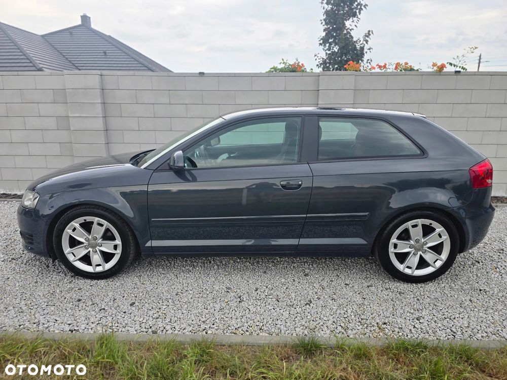 Audi A3 3-drzwiowe 1.4 TFSI Ambition - 3