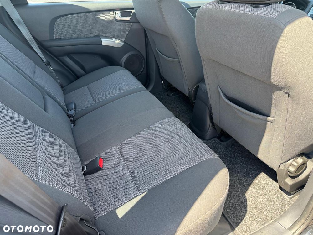 Kia Sportage 2.0 CRDI 2WD LX - 14