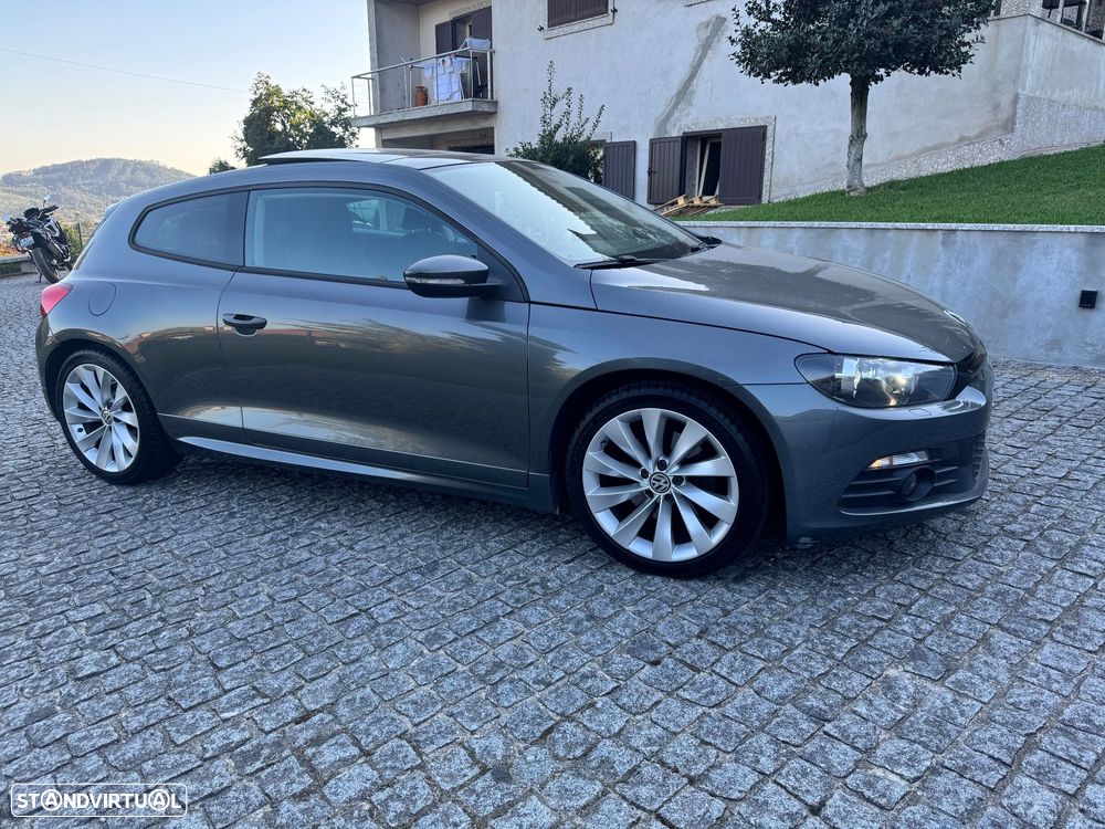 VW Scirocco 2.0 TDI GTD DSG - 3