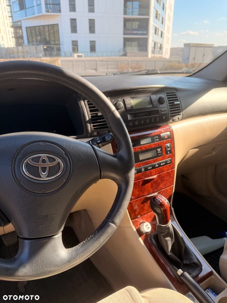 Toyota Corolla - 7