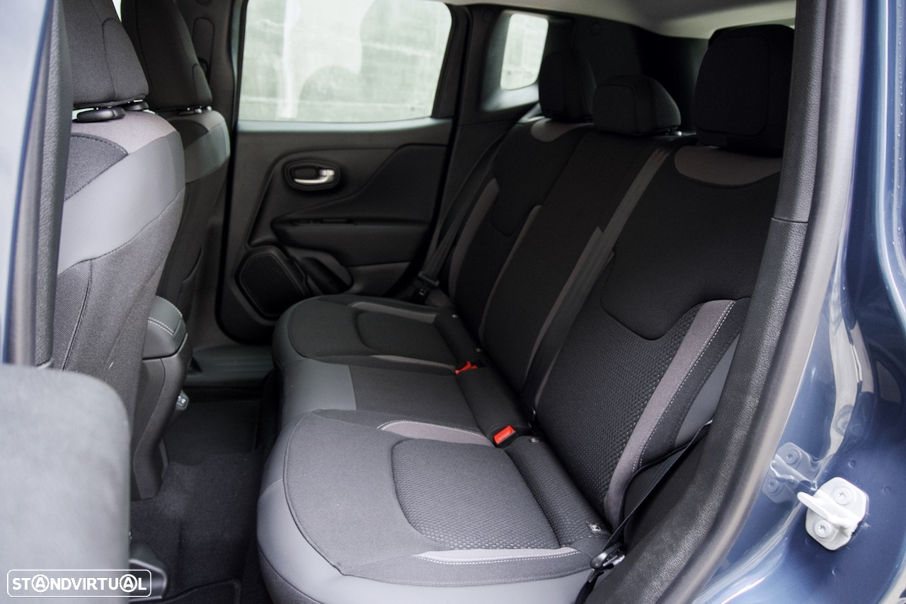 Jeep Renegade 1.5 TG e-Hybrid Limited DCT - 24