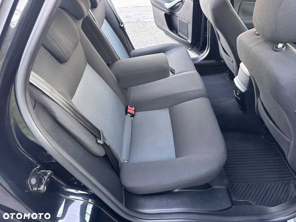 Ford Mondeo - 21