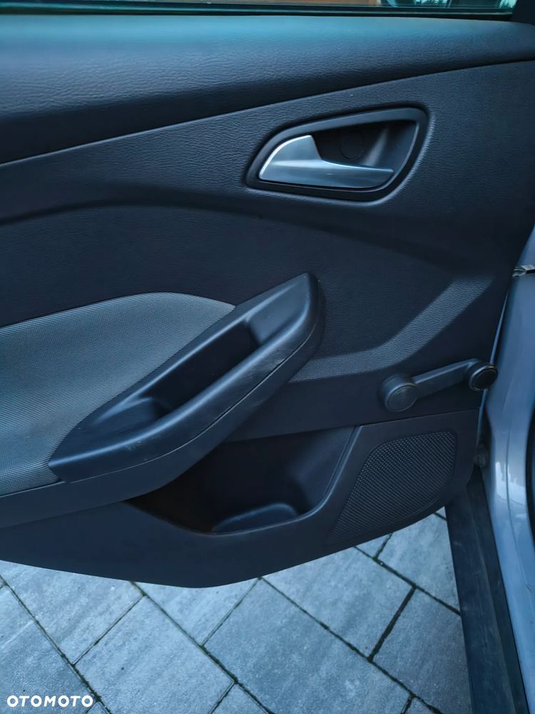 Ford Focus 1.6 TDCi Ambiente - 12