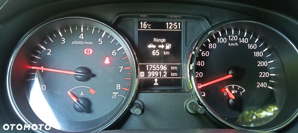 Nissan Qashqai 2.0 Tekna Premium - 28