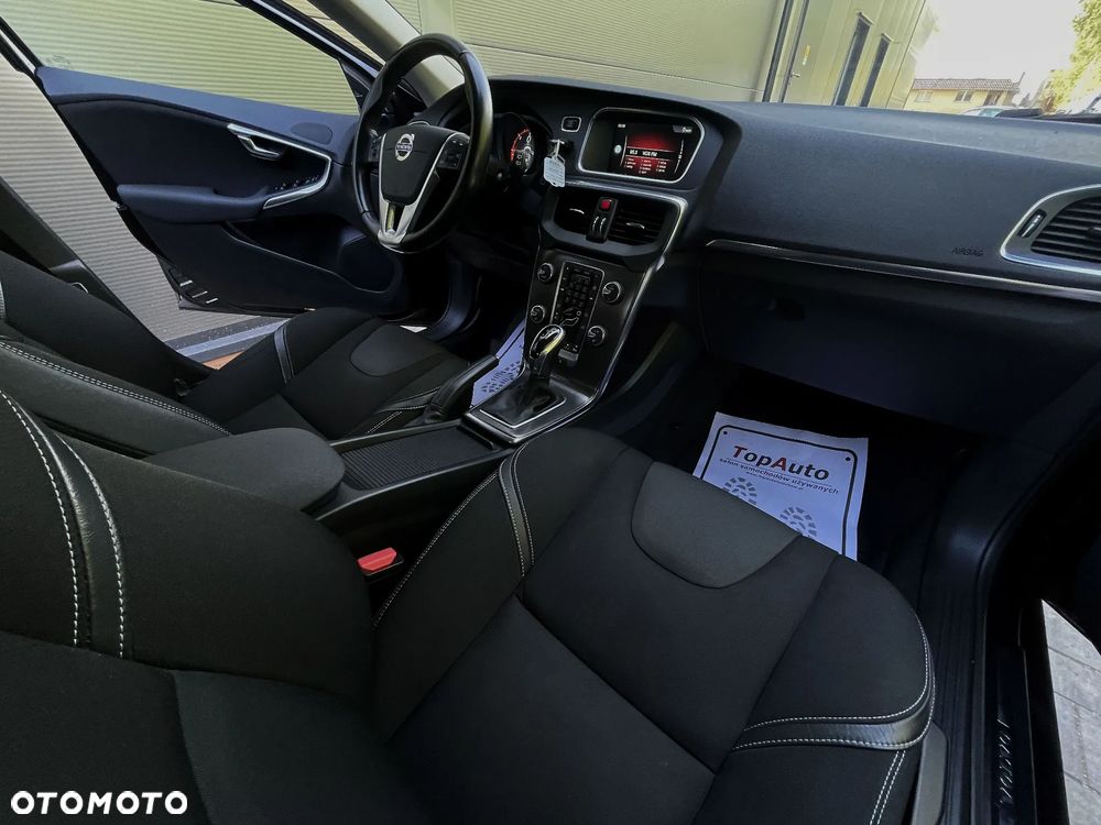 Volvo V40 D3 Geartronic Summum - 15