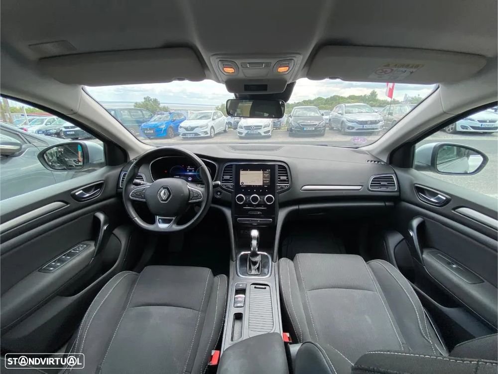 Renault Mégane Sport Tourer E-TECH Plug-in 160 INTENS - 23