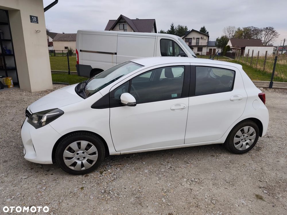 Toyota Yaris 1.0 Active EU6 - 3