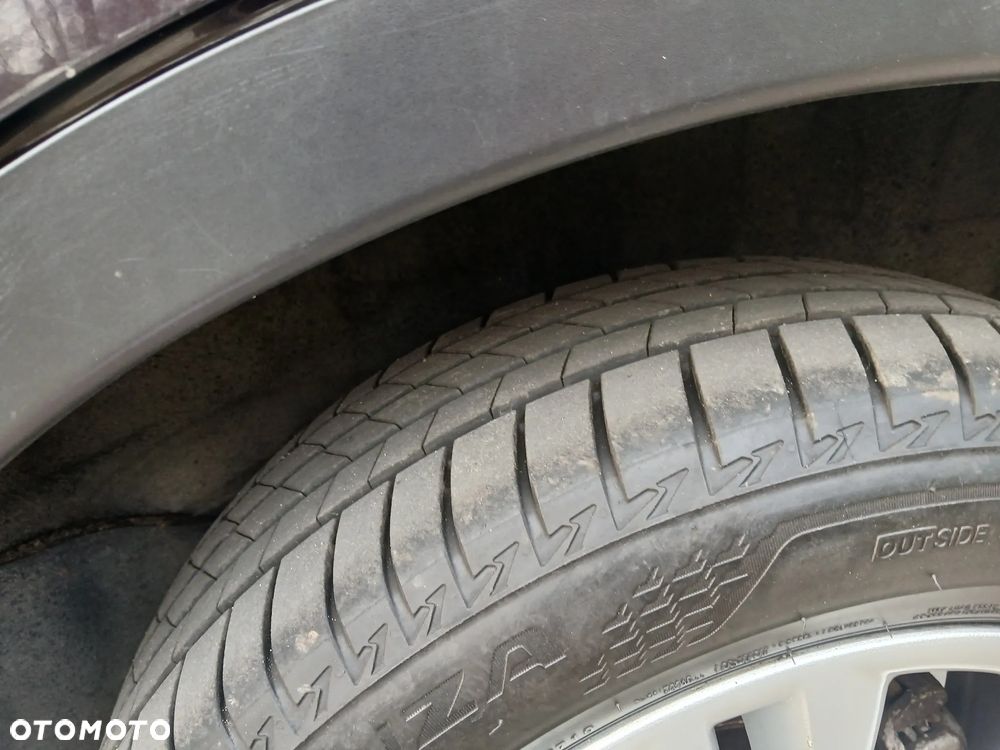 Nissan Qashqai 2.0 dCi 4 x 4 DPF tekna - 21