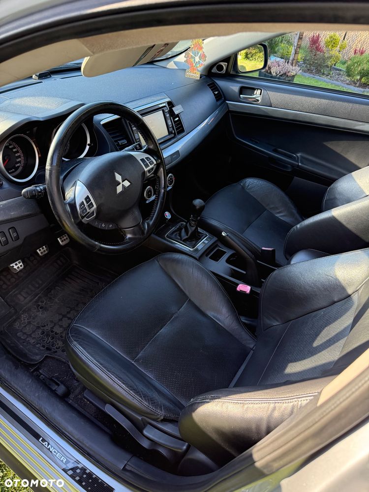 Mitsubishi Lancer - 19