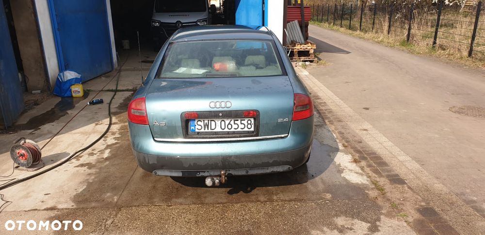 Audi A6 Limousine 2.4 - 11