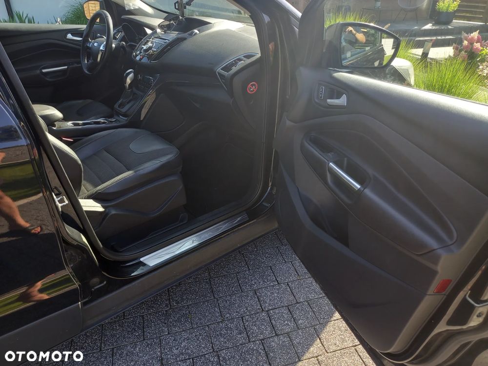 Ford Kuga 2.0 TDCi 4x4 Titanium - 19