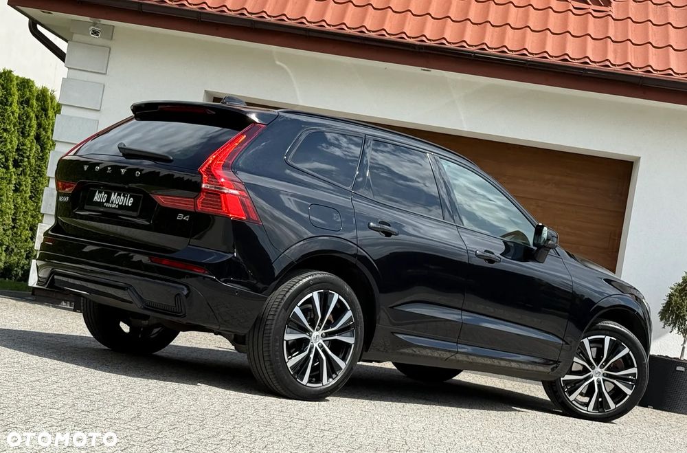 Volvo XC 60 B4 D Plus Dark - 3