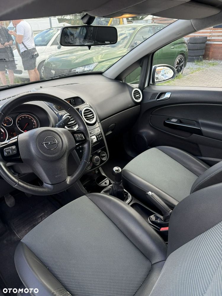 Opel Corsa 1.2 16V EcoFLEX Start-Stop 150 Jahre - 10