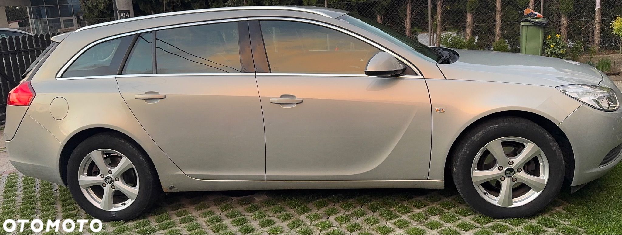 Opel Insignia 1.8 Sport - 1