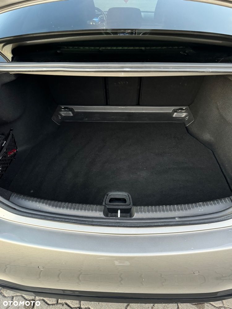 Mercedes-Benz Klasa C 200 mHEV 4-Matic AMG - 17