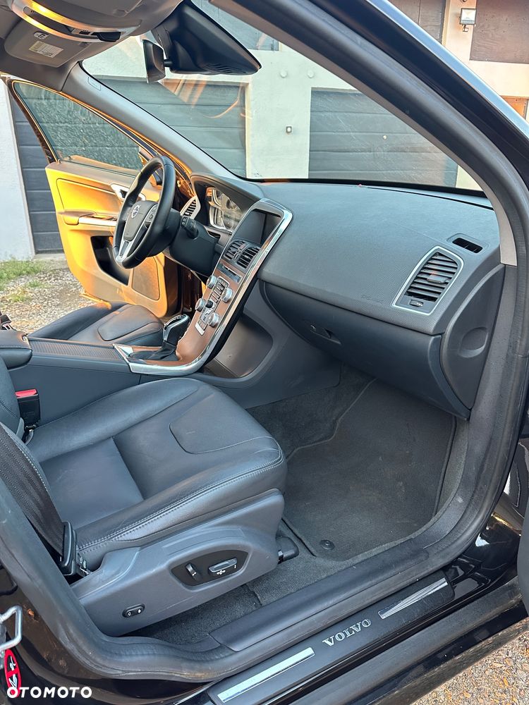 Volvo XC 60 - 36