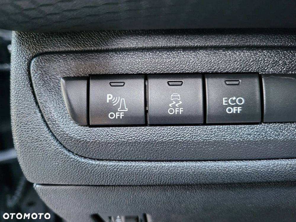 Peugeot 2008 1.2 Pure Tech Allure S&S - 15