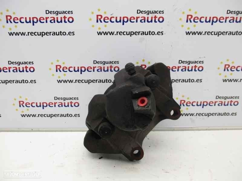 PINÇA TRAVÃO FRONTAL DIREITA AUDI A3 2001 - - 1