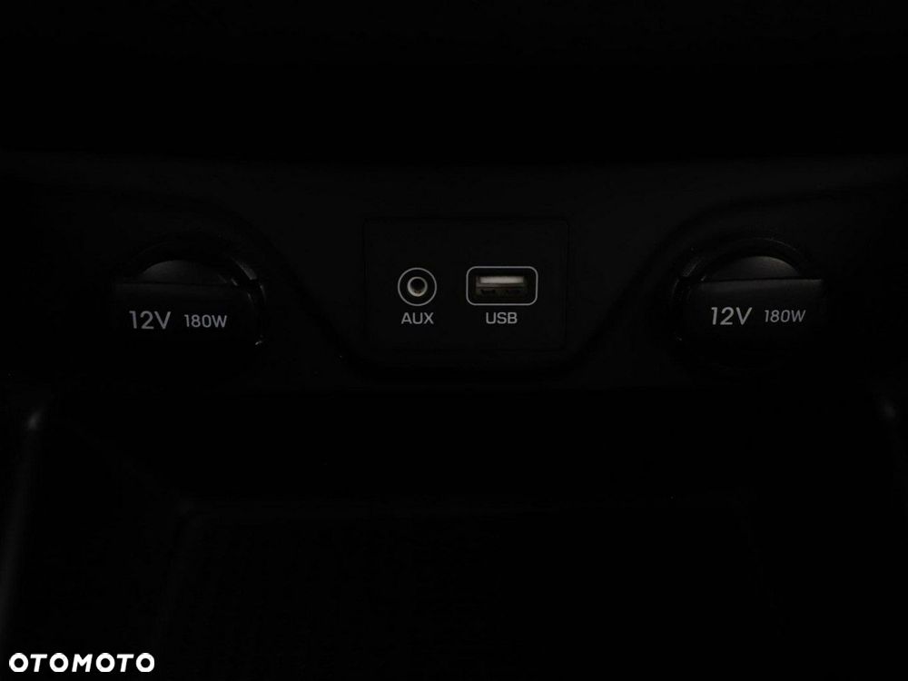 Hyundai Tucson 1.6 GDi 2WD Pure - 27