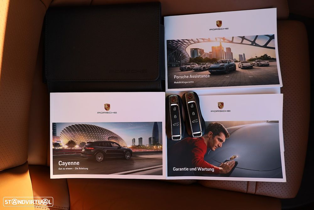 Porsche Cayenne Turbo - 57