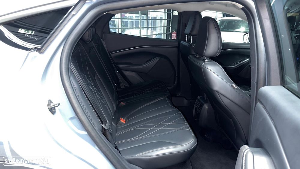 Ford Mustang Mach-E Standard - 31