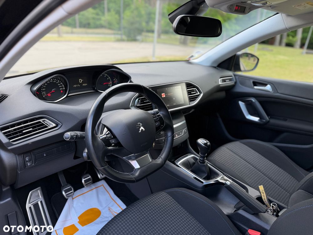 Peugeot 308 PureTech 110 Stop & Start Style - 22