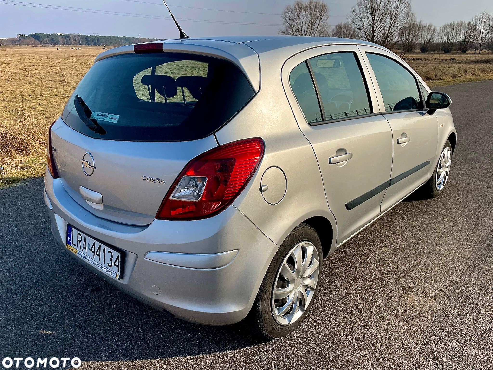 Opel Corsa 1.4 16V Cosmo - 4