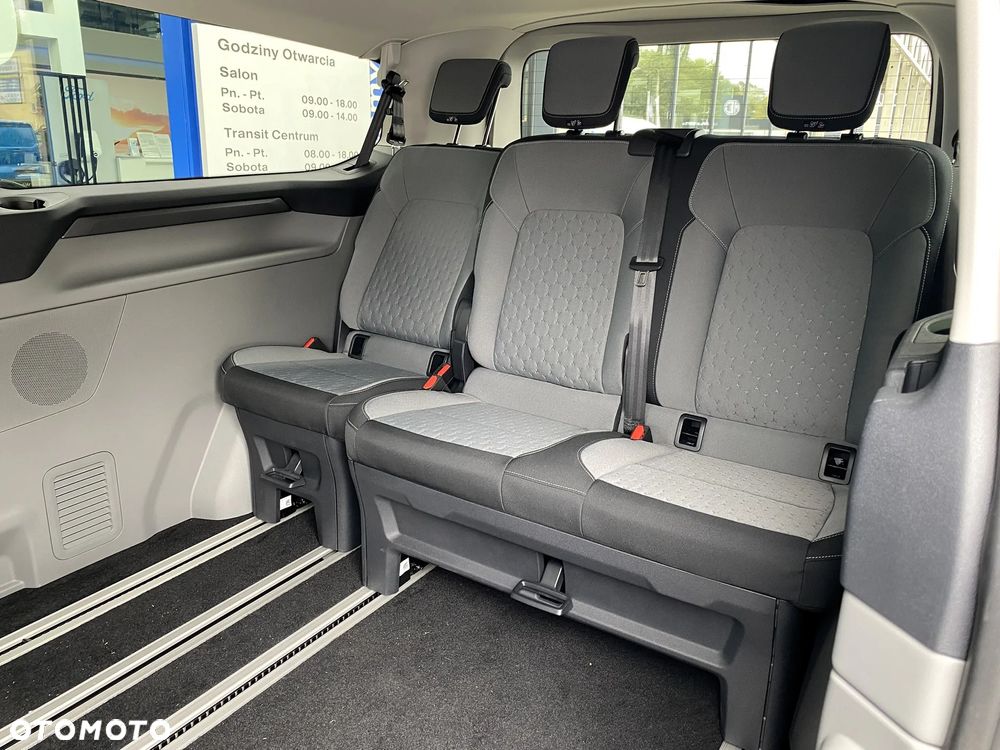 Ford Tourneo Custom 2.0 EcoBlue 320 L2 Titanium - 10