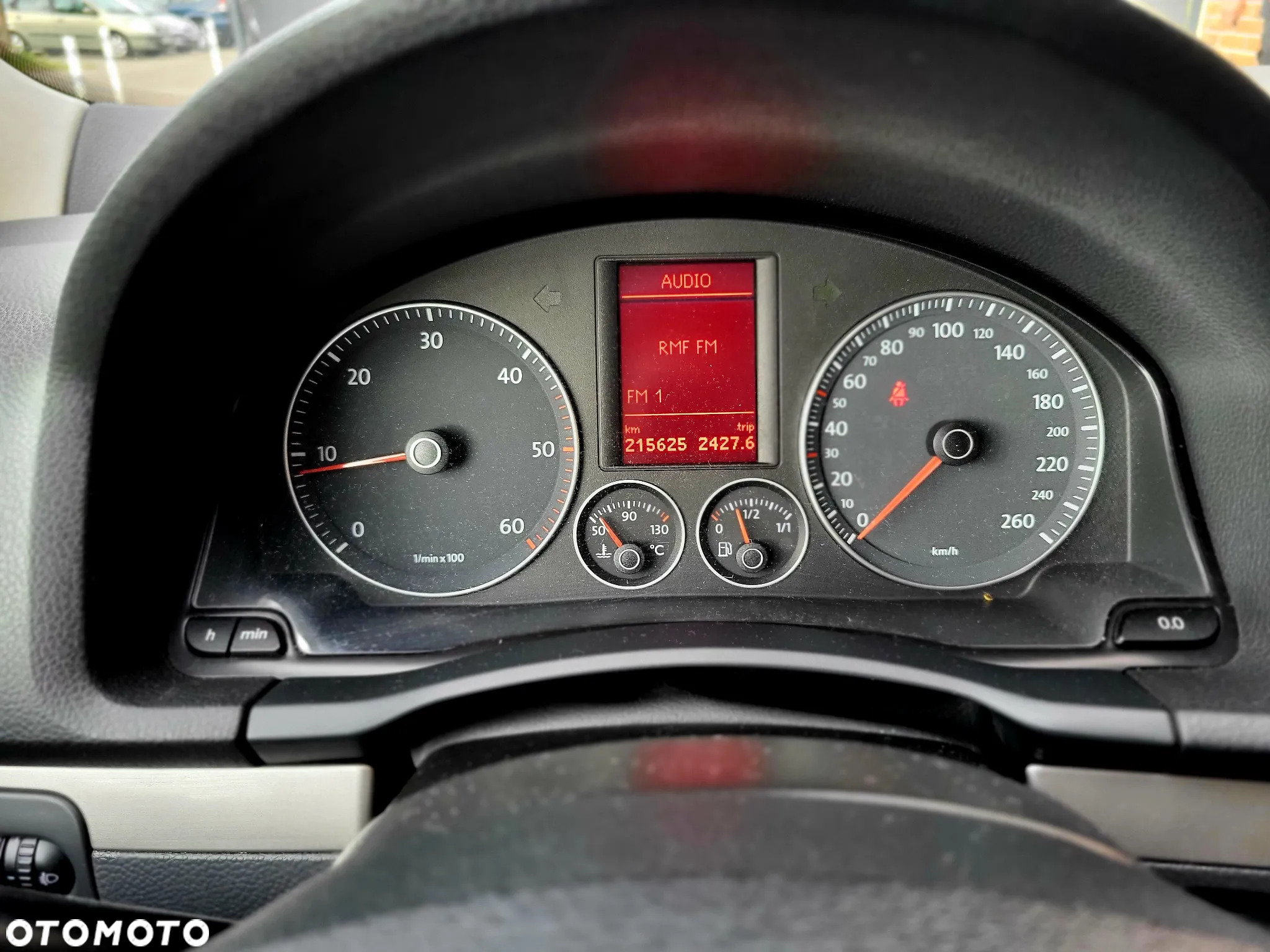 Volkswagen Golf - 29
