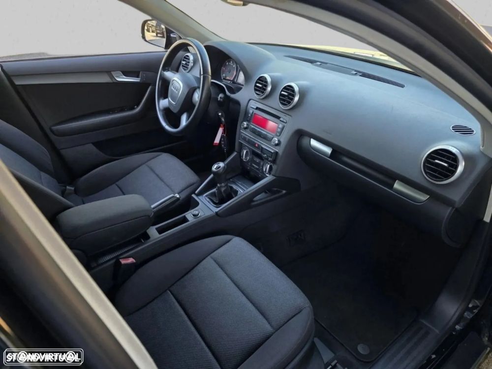 Audi A3 Sportback 2.0 TDI Attraction - 13