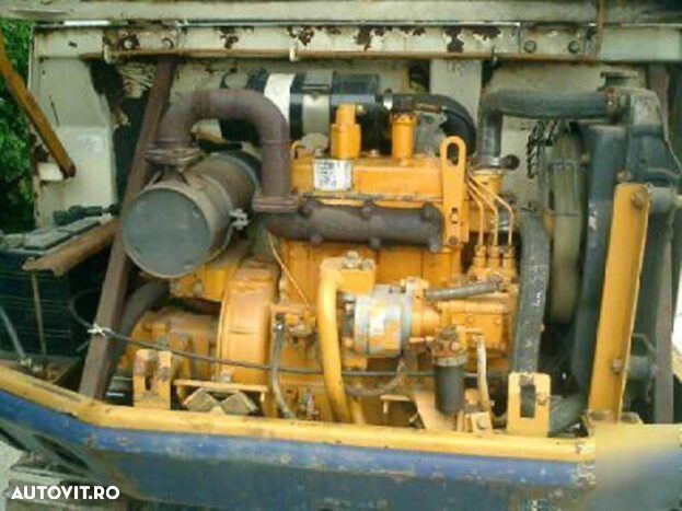 Motor miniexcavator komatsu pc30 - 1