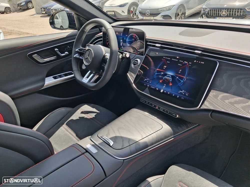 Mercedes-Benz E 53 AMG Hybrid 4Matic+ - 15