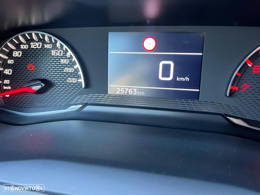 Peugeot 2008 1.2 PureTech Active Pack - 8
