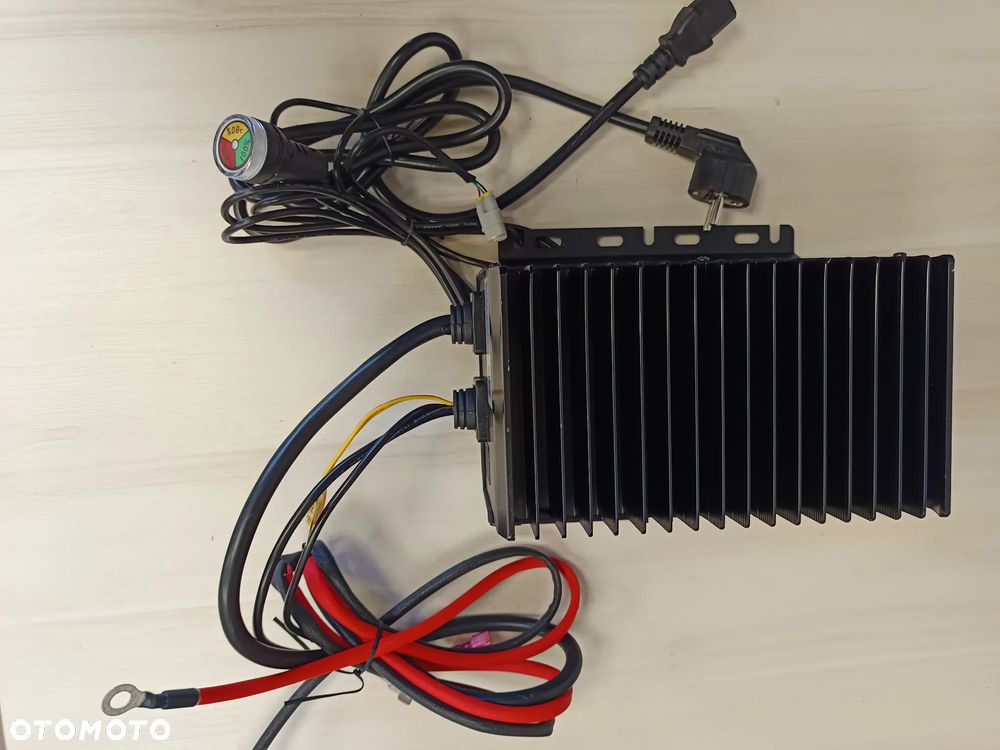 Prostownik GENIE - 3