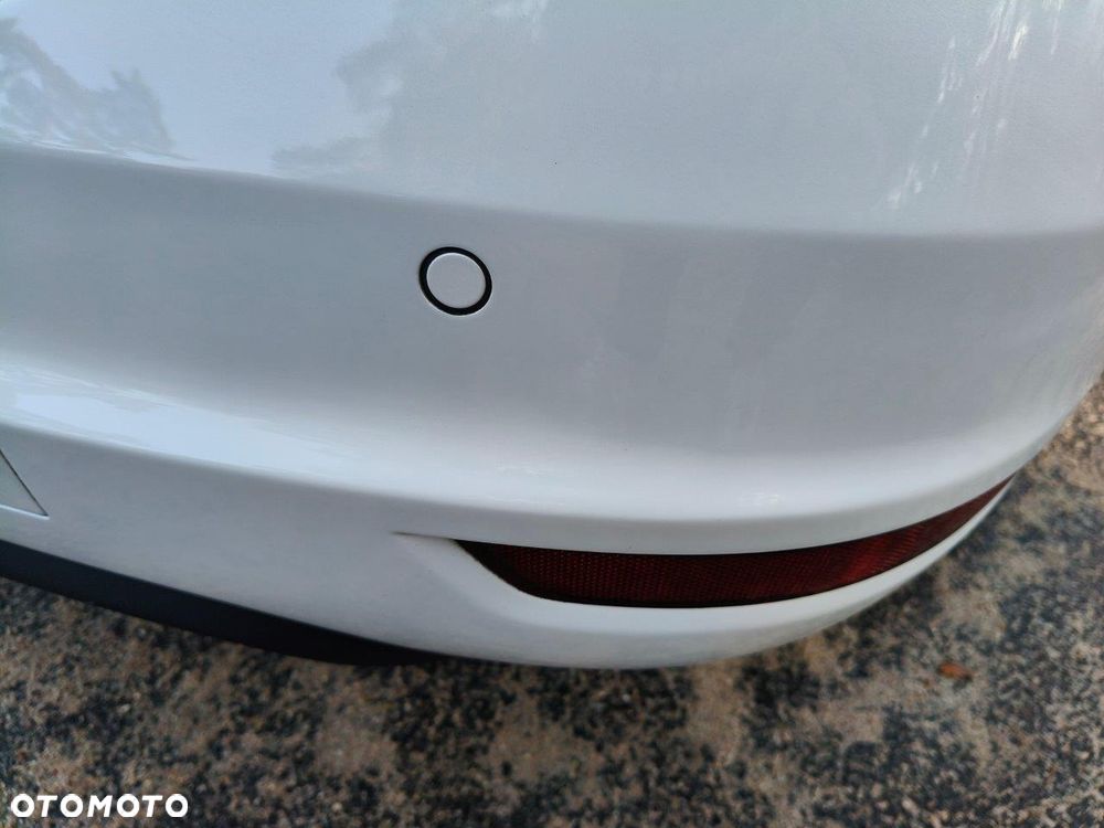 Volkswagen Sharan 2.0 TDI (BlueMotion Technology) Highline - 35