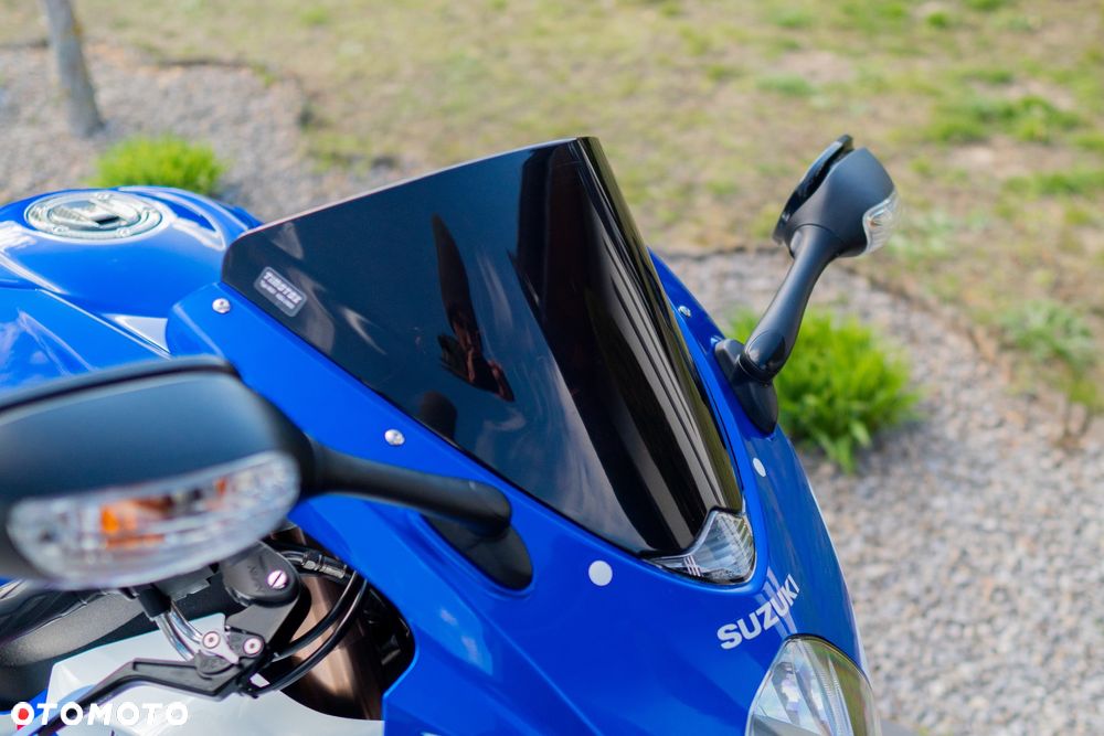 Suzuki GSX-R - 16