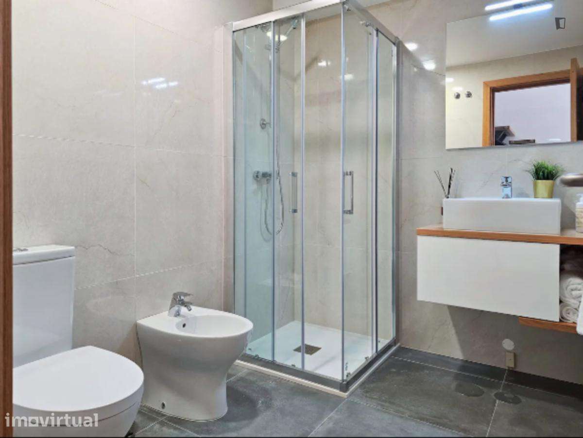 Apartamento com 2 quartos - localizado em Cedofeita Porto - Grande imagem: 5/23