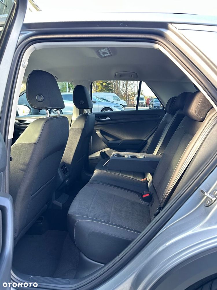 Volkswagen T-Roc - 15