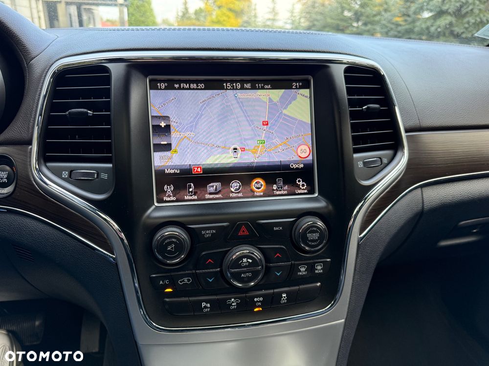 Jeep Grand Cherokee - 18