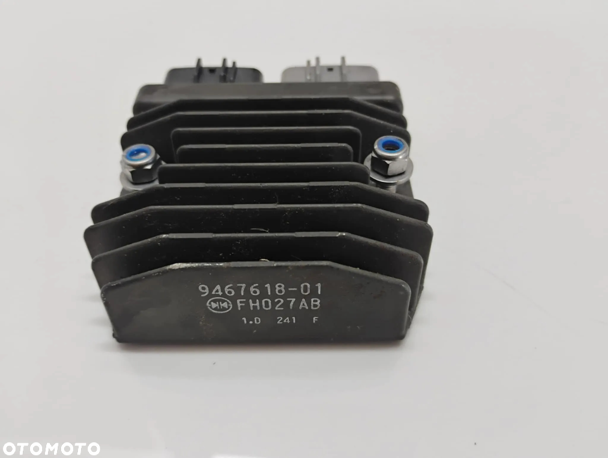 REGULATOR NAPIĘCIA BMW F900 XR K83 K84 R1200 R1300 S1000 9467618-01 - 2