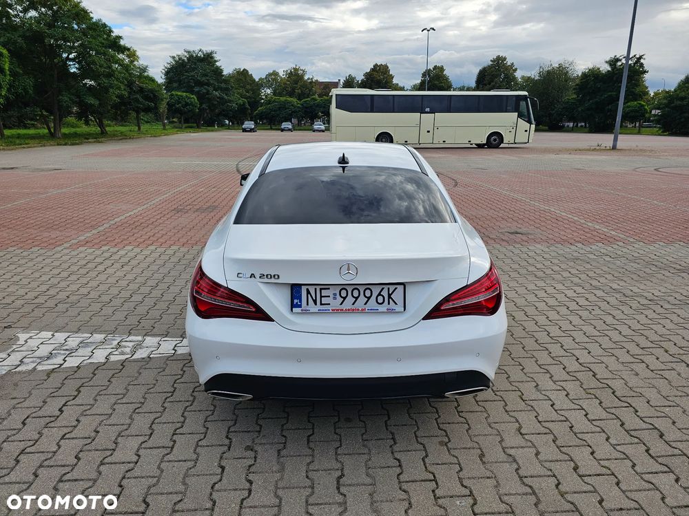 Mercedes-Benz CLA 200 7G-DCT - 6
