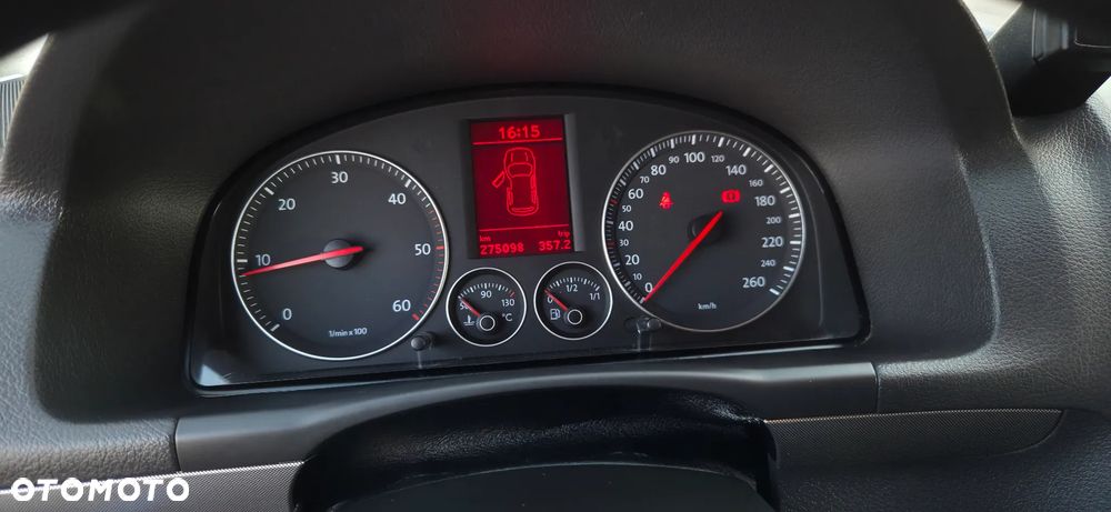 Volkswagen Touran 1.9 TDI DPF Highline - 23